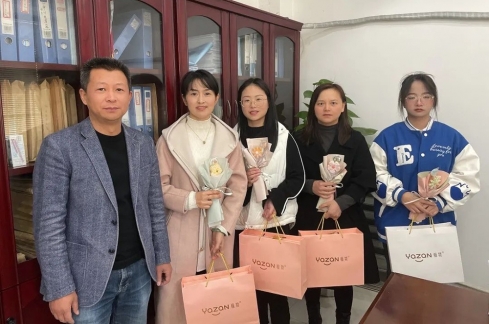 3月8日为全体女员工准备节日礼物